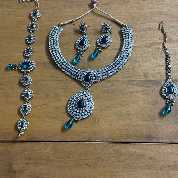 Indian Necklace Jewelry Jewellery Set/ blue bridal wedding necklace set - Picture 1 of 10